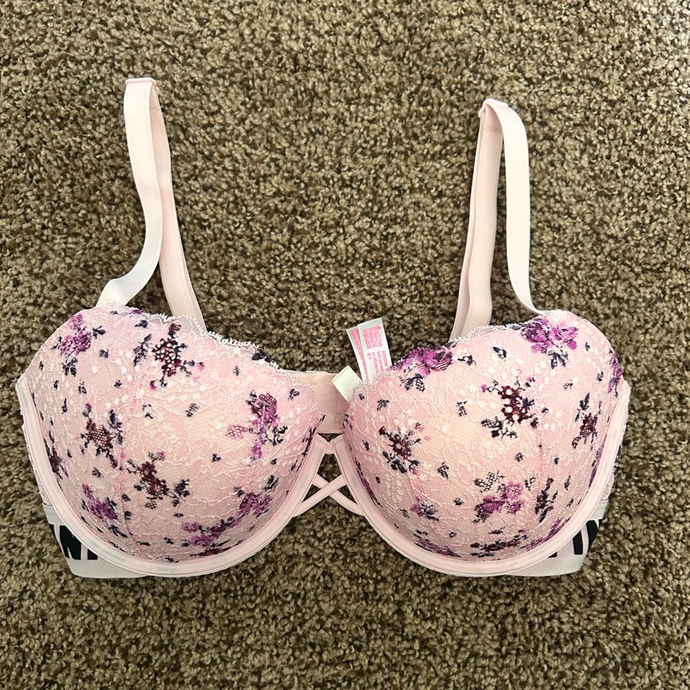 PINK Victoria's Secret Light Pink Floral Lace Push-Up Bra